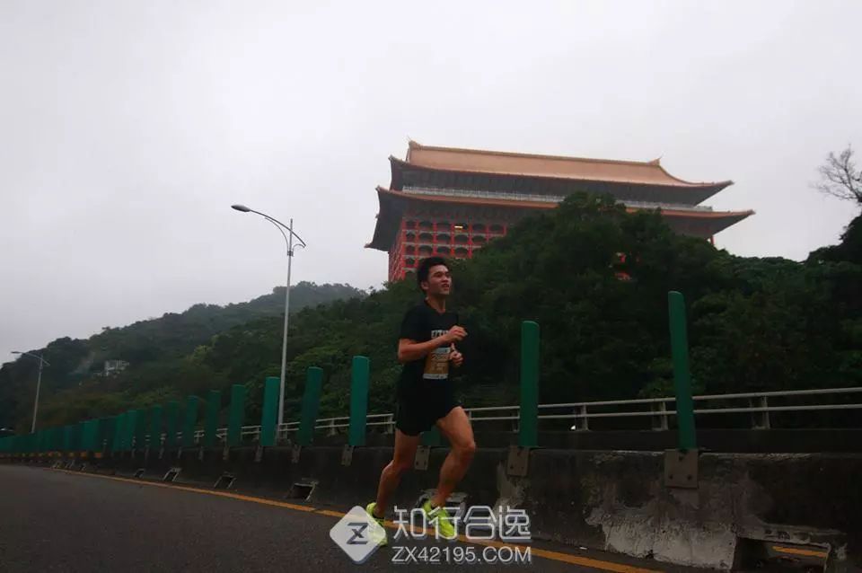 渣打马拉松报名_渣打马拉松官网_马拉松报名条件