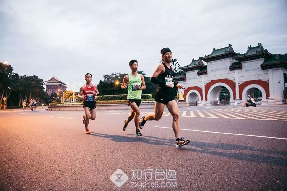 渣打马拉松报名_渣打马拉松官网_马拉松报名条件