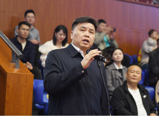 一公里健身_健身器材_徒手健身和器械健身